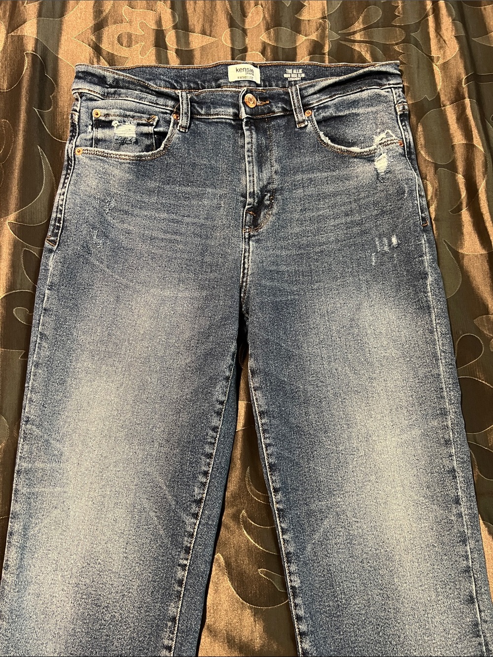 Kensie Allie High Rise Slim Straight Ankle Crop Med. Blue Distressed Jeans 12/31 - Picture 2 of 13